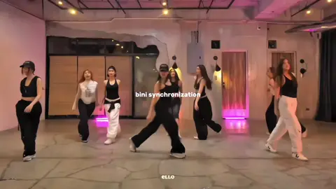 QUEEN OF SYNCHRONIZATION | @bini_ph  @loiverever౨ৎ @C O L E T :):) @G W E N @Sheena Catacutan @JHOANNA @Bini Aiah Arceta @STACEY @MIKHA LIM. #biniph #blooms #zeropressure #blooms #ot8 #foryou 