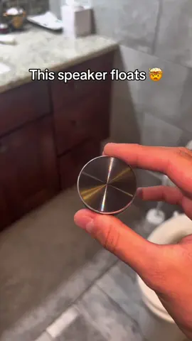 You know where to get it🤩 #musica #minispeaker #bluetoothspeaker #song #tiktokmademebuyit 