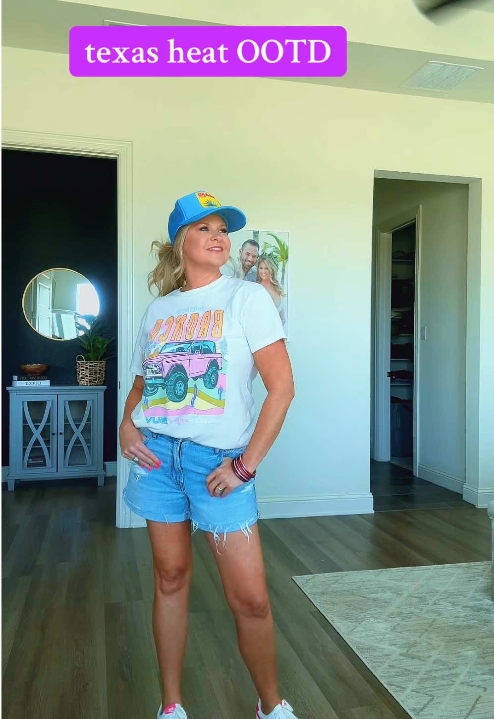 86 and rising 🔥 #OOTD #texascheck #fordbronco #momsover40 #fitcheck #momstyle #fashion #target #americaneagle #nike #summervibes #budhagirlbangles #truckerhat 