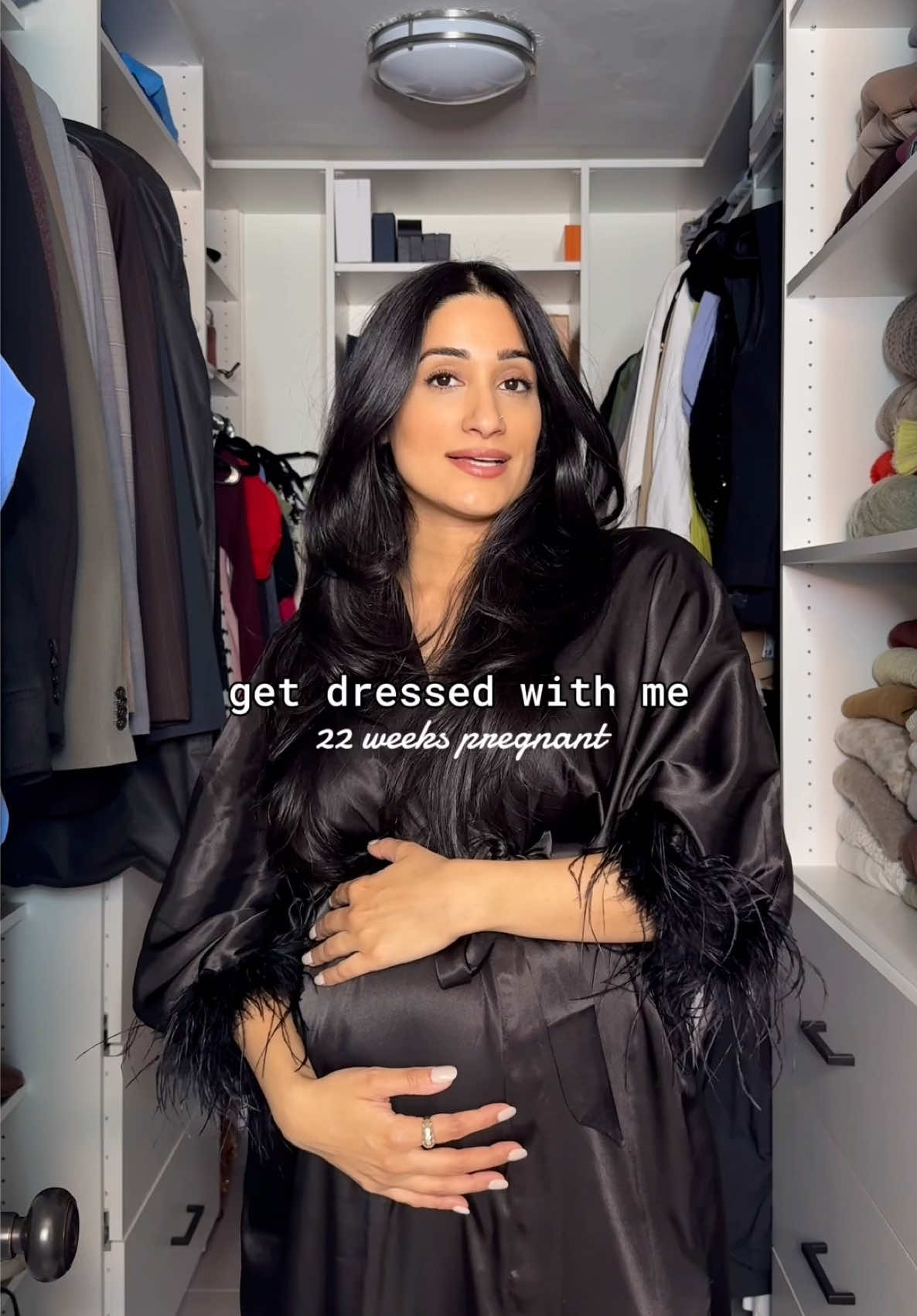 Get dressed with me 22 weeks pregnant 💗🌸🎀💕 #pregnant #pregnancy #grwm #getdressedwithme #gdwm #maternity #maternityfashion #pregnancytiktok #22weekspregnant   