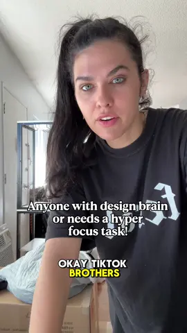 Help me out!!!!!!! I want to hear creative solutions! My brain doesn’t work this way. Also new place gives full permission to build things 🖤 #design #creativestorage #clothingstorage #moving 
