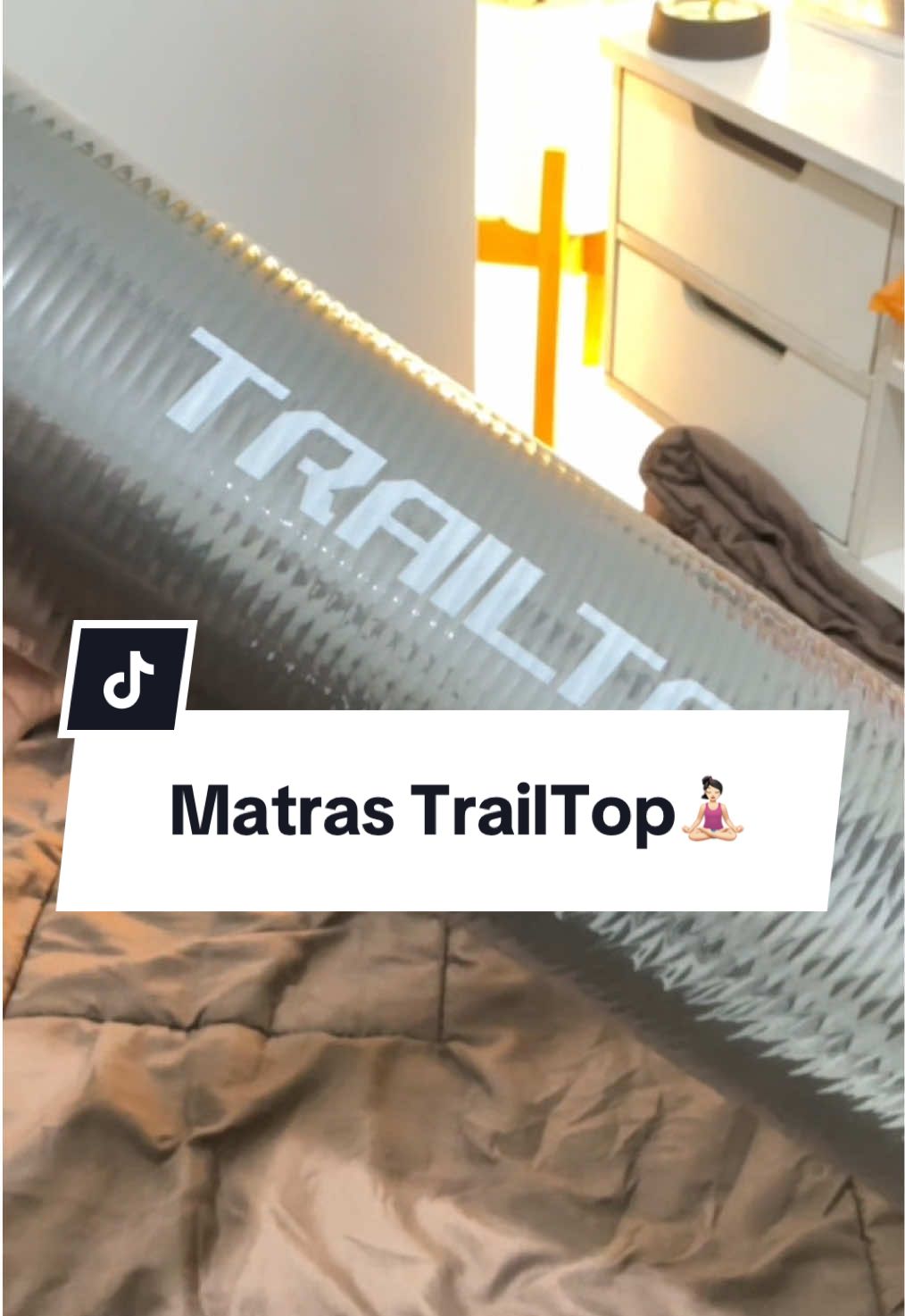 Untuk Yoga atau pun workout at home, bagus banget tebel gabikin sakit ☑️ @Trailtop OfficiaI Stor #matrasyoga #matrasolahraga #trailtop #gym #fyp #ariskaaaputrii 