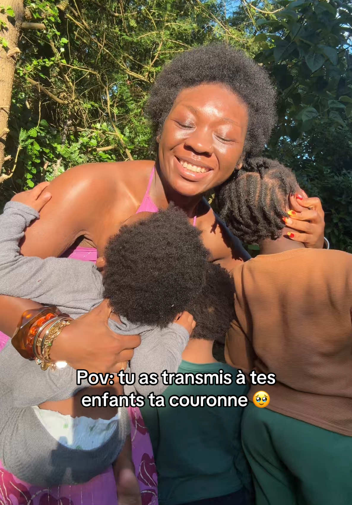 Prendre soin de leurs cheveux un de mes plus grands plaisir en tant que maman 🥹 #maman2023 #cheveuxafros #cheveuxnaturels 