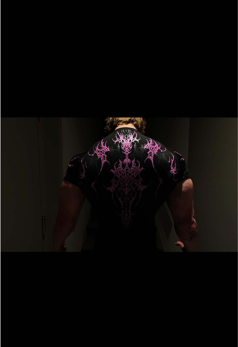 daaaa blossom pink @Breathedivinity code “skies” dropping may 27th #GymTok #bodybuilding #arms 