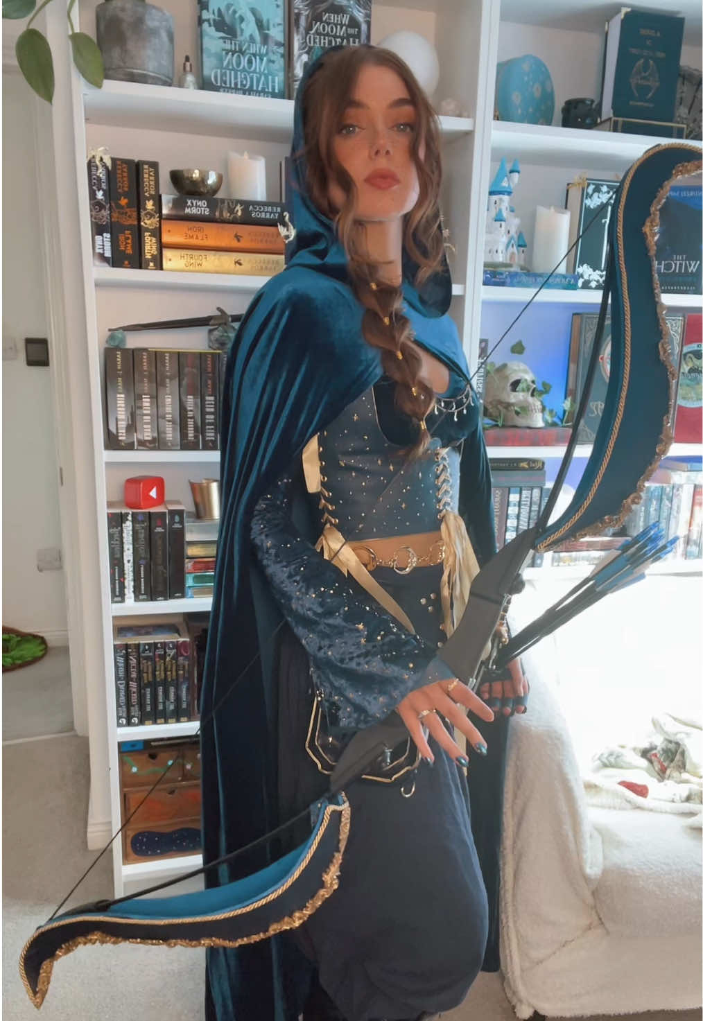 Made some improvements to my celestial archer with my gifted cloak from ScarletDarkness! #foryoupagе #fyp #BookTok #fantasy #fantasyfashion #fantasycore #feyre 