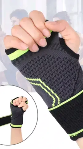 Alívio para os pulsos começa com cuidado diário! O kit munhequeira de pulso ortopédica para tendinite é ideal para quem sente dores ao digitar, treinar, trabalhar ou realizar movimentos repetitivos. Ele oferece suporte e estabilidade, aliviando o incômodo causado por tendinites, lesões, artrite e até síndrome do túnel do carpo. Com design anatômico e material respirável, é confortável para usar durante o dia todo, seja no escritório, em casa ou na academia. Prevenir lesões e acelerar a recuperação nunca foi tão fácil! Se você busca mais produtividade, desempenho e conforto, esse kit é indispensável na sua rotina. Garanta o seu clica no carrinho laranja 🧡  . . . . . . . . . #tendinite  #munhequeira  #saúde  #trabalho  #lesão  #cuidado  #dor  #tiktokshop #tiktokshopchegou #ugccreator #ugc  #dicatiktok #rotina  #Fitness  #pulso 
