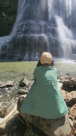 Burgess Falls, Tennessee.  #waterfallsoftiktok #expore #foryoupage #tennessee #burgessfallsstatepark #teachersthattravel #girlsthathike 