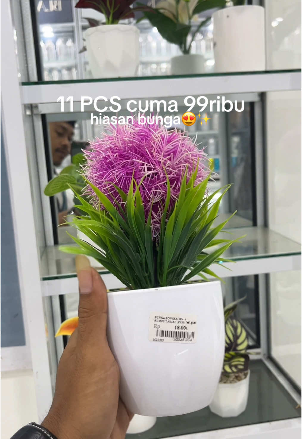 wih bagus nih buat hiasan rumah ,99ribu daoat 11 pcs bunga cantik😍 #bungahiasan #hiasanbunga #belilokal 
