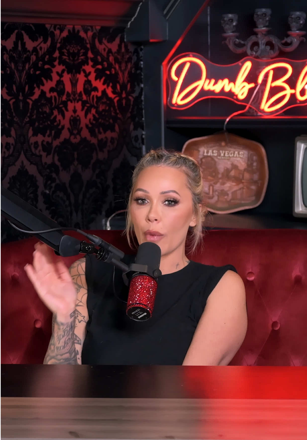 #asktellconfess OUT NOW 🎙️👱‍♀️