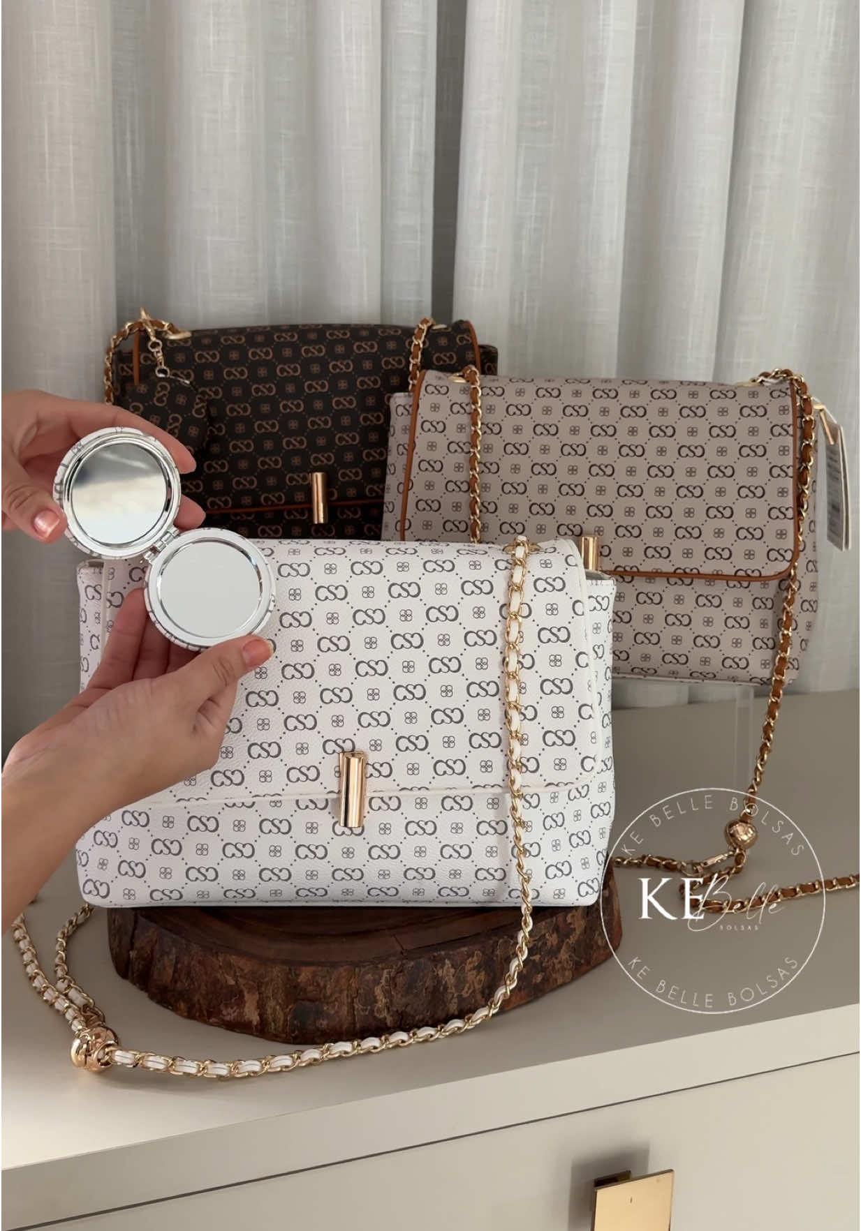 Bolsa da marca Chenson, linha Elegance Luxo, com fechamento em zíper e bolsos internos.  Valor: R$260 Parcelamento: 5x de R$52,00 no cartão de crédito.   Medidas aproximadas: 20 cm de altura, 28 cm de largura e 09 cm de profundidade. Confira mais em www.kebelle.com.br  #moda #beleza #bolsafeminina 