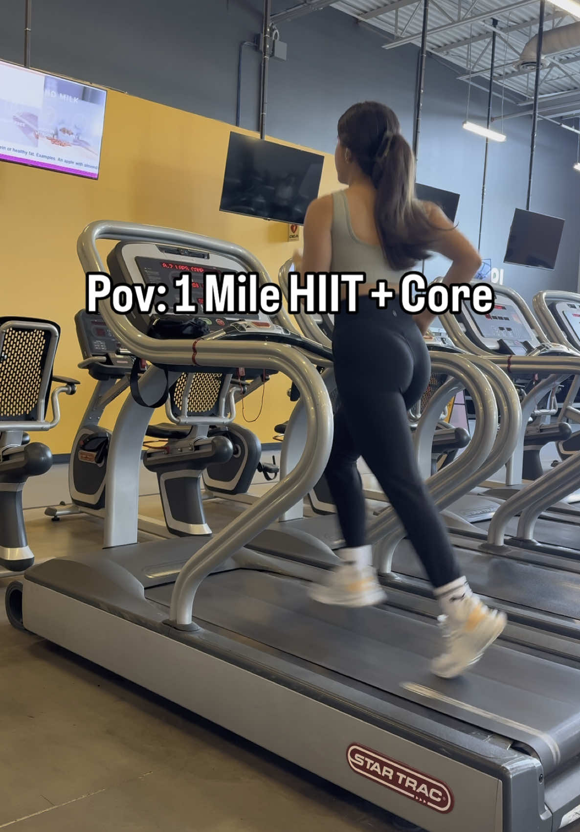 Happy Friday champ🎉 let’s finish the week strong with a great cardio+ core workout 👏🏻🔥🔥🔥 you will feel this one for sure‼️but you CAN DO THIS👏🏻💪🏻 . Please follow for more videos and save for later💙 . #legsfordays #legs #workout #fit #fitnessmotivation #motivation #Fitness #exercise #girlswholift #girls #healthy #healthyliving #queen #cardio #run #workout #hiit #core #toronto #explore 