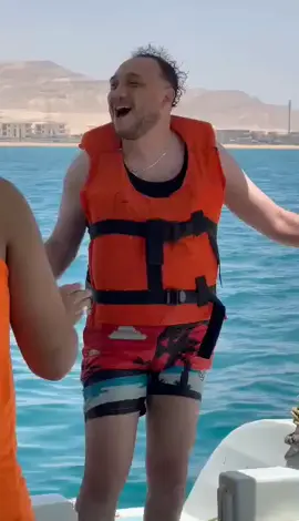 يا صاحبي عاملتك باحترام لقيتك ابن حرام ✌️