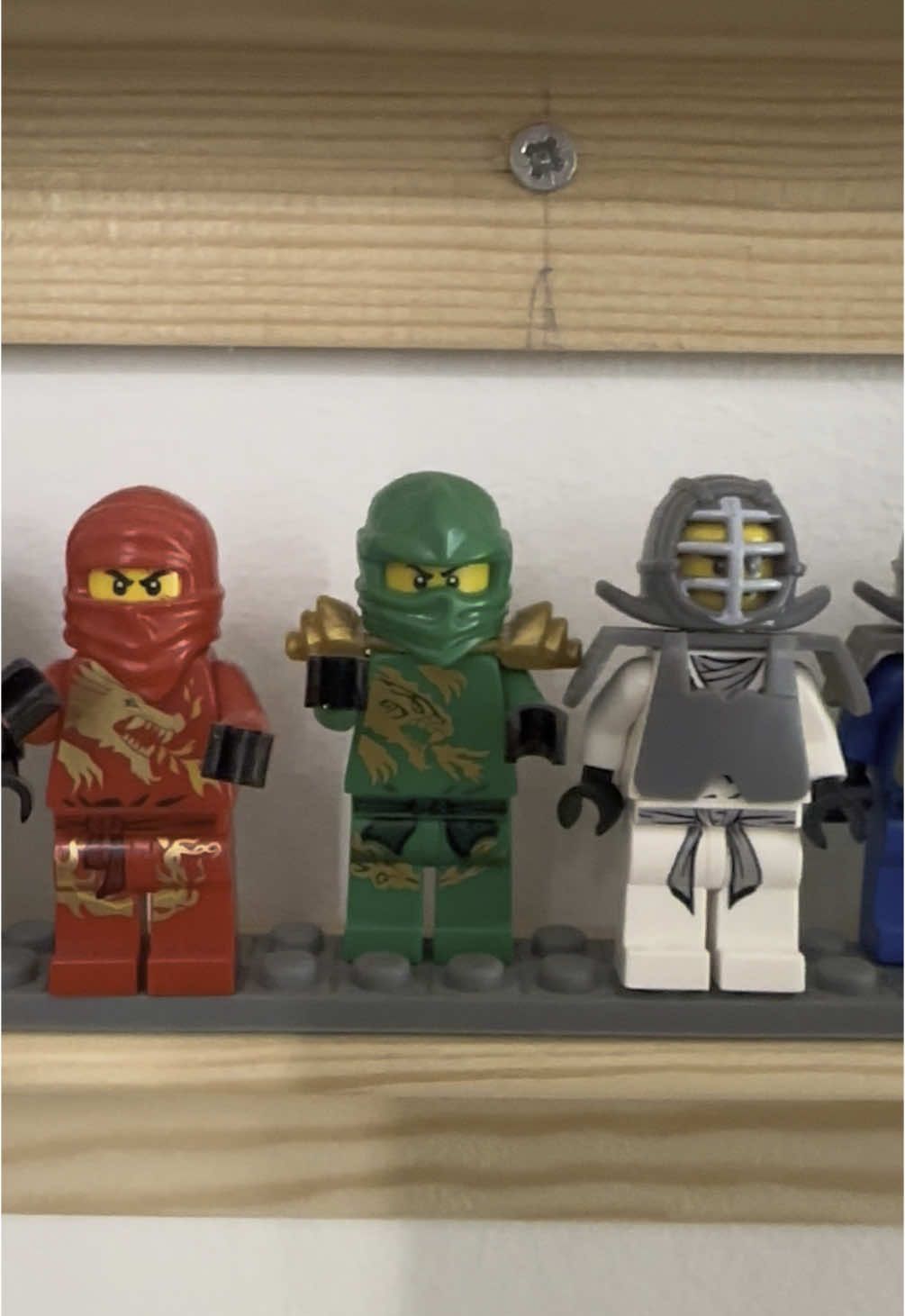 Every single minifig in chronological order. Shelf 1 #ninjago #vintagelego #lloyddx #samukai #afol 