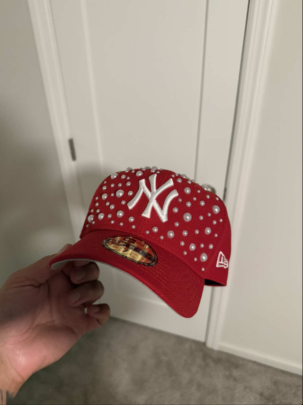 Hardest customized fitted cap!🧢😤 . . . . . #streetwear #fashion #StreetStyle #style #StreetFashion #OOTD #clothing #hypebeast #mensfashion #fashionblogger #instafashion #shopping #fashionista #trend #content #inspo #fitcheck #fashionstyle #fashiondaily #fashionmode #DIY #custom #fitted #pearl #customcap 
