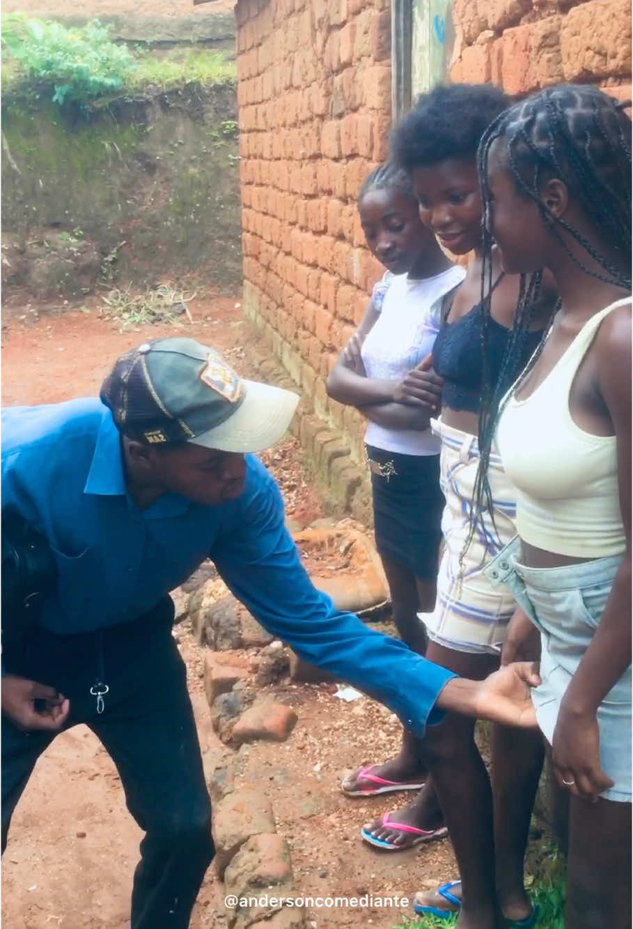 #kassongo ##kassongo ##funny #funnymemes #mundo #african #africa #for #vira #angola🇦🇴portugal🇵🇹brasil🇧🇷 #comedia #humor #tiktokangola🇦🇴 @Bulusinha @THE REAL BOSS BABY @Ilda Duarte 🦋✨ @Sargento Apito Humorista @Pai Diesel  @Anderson Comediante  @Anderson Comediante @Kevin White33  