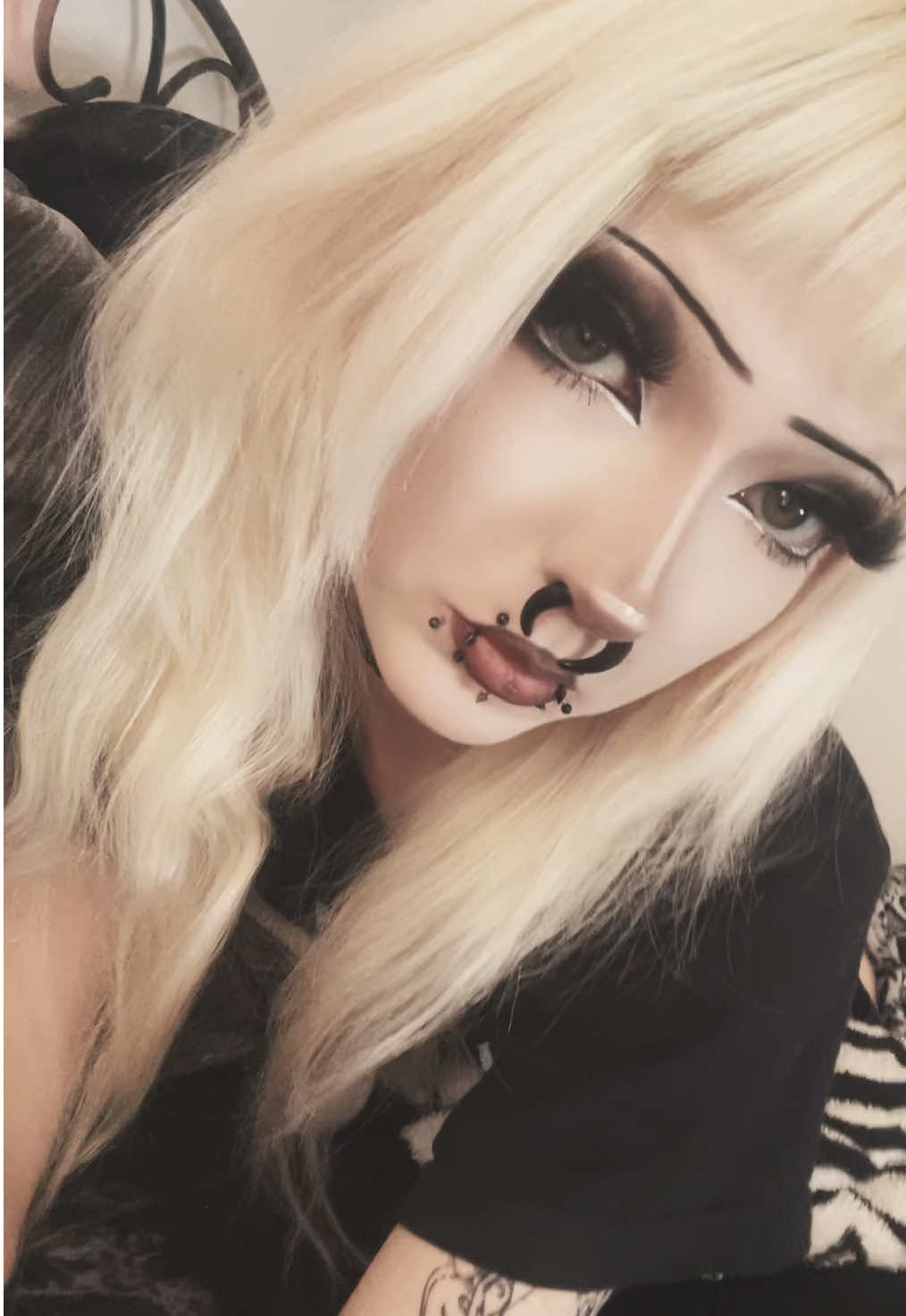 #altmakeup #altgirl #emogirl #midwestemo #meow #az #2g