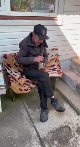 Коли на вулиці-10#друга #палинка #водочка #вреки 