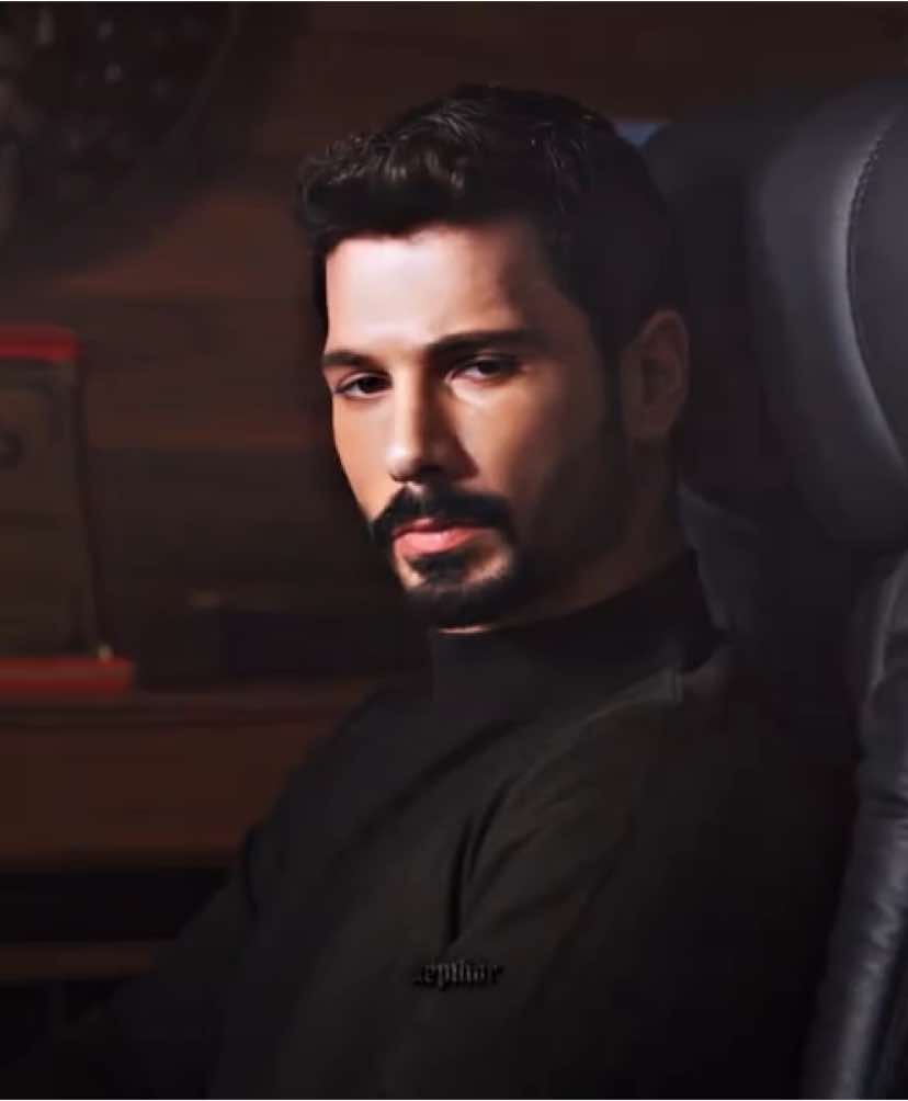 Shake it to the maxx || cc: mine || scp : @amora #hudutsuzsevdaibrahimkarasu #turkishseries #безграничнаялюбовь #халильибрагим #edit #edits #fyp #viral #aftereffects  خليل_ابراهيم_كاراسو##حب_بلا_حدود  @𝗺𝗲𝘅𝗲 @aephal @renna.ae @; @daria bolat-karasu @. @🩷 @🫶🏼’ @𝐂꡴ 