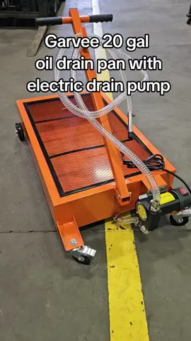 #shop #garage #mechanic #mechaniclife #oil #drain #fyp #fyou #fypage #foryoupage @Garvee