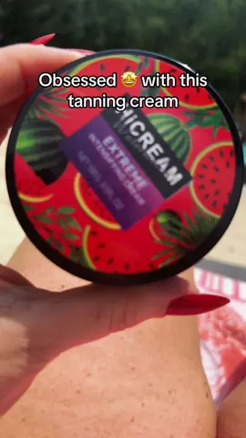 2 hours at the pool and HiCream Extreme #tanning #poolday #hicream #TikTokShop 