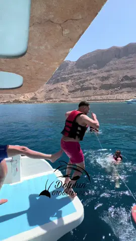 رحلات العين السخنه الحق جهز شنطتك واحجز رحلتك مع (يخوت ✨دولفين ✨)  احجز يخت . وأنسى العالم يوم 👑🔥 ‏‎اتحداك تحس بملل لمدة دقيقة واحدة لانك هتشوف دايما مناظر  مبهجة وخلابة 🤙❤️                                                                     دا غير كمان الصور والذكريات الي هتاخدوها عالمركب وتفضل محفورة معاكم لأخر العمر 📸❤️ 🌟 هتقضي يوم مختلف وسط البحر أنت وحبايبك ♥️ 🌟 معاك الشيف والعدة جاهزة عشان تشوي 🍗🥗 🌟 هتنزل البحر واللايف جاكت معاك فري 🤽🏻‍♀️ 🌟 هتعلي الدي جي وتغني وترقص 💃🔊 🌟 ومافيش أحسن من إنك تشوف البحر مع حبة هدوء 🌘 🌟 فصلت وعايز تنام .. اليخت مجهز بسراير 😴 ‏‎للحجز والإستعلام ☎️ ‏‏مراسلة تاجير يخوت بالعين السخنه عبر واتساب.فوان  01066186233