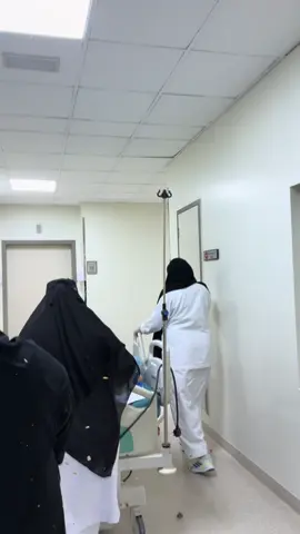 الحمدالله بعد انتظار تسعة سنين ربي رزق اخوي ميلا الله يتمم فرحتك ي عيون اختك 😭😭😭❤️❤️❤️#مولودة_جديده👼🏻 #اكسبلورexplore #اخوي_عزوتي_وتاج_راسي #اخوي_الغالي 