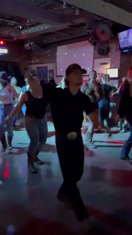 @Cowboy Barbu (perso)  #fyp #danceline #cowboy #lardoisebarbillardmascouche #spiritofthehawk #dancer 