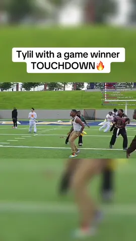 Raud celebration at the end 😂 #raud #tylil #streameruniversity #fyp #clips #twitch #americanfootball 