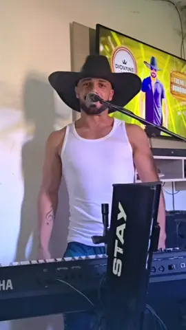 AÔh MINAS GERAIS TÔ CHEGANDO!! 😃😍 #diovanesevero #relarela #oritmoquecontagia #ocantordorelarela #mexeabundinha