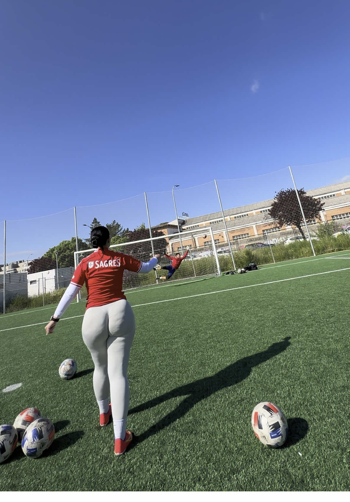 Disme un jugador que ha marcado más goles queu yo , fuera de casa. Uno. No tienesh.❤️❤️ #fyp #footballtiktok #ronaldo #parati 