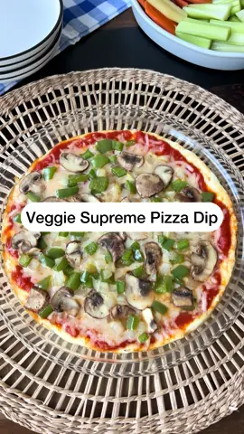 #PizzaParty in a bowl! This Veggie Supreme #Pizza Dip has everything you crave + healthy veggies. 111 calories. 5 #WW Points. Full #Recipe in bio!