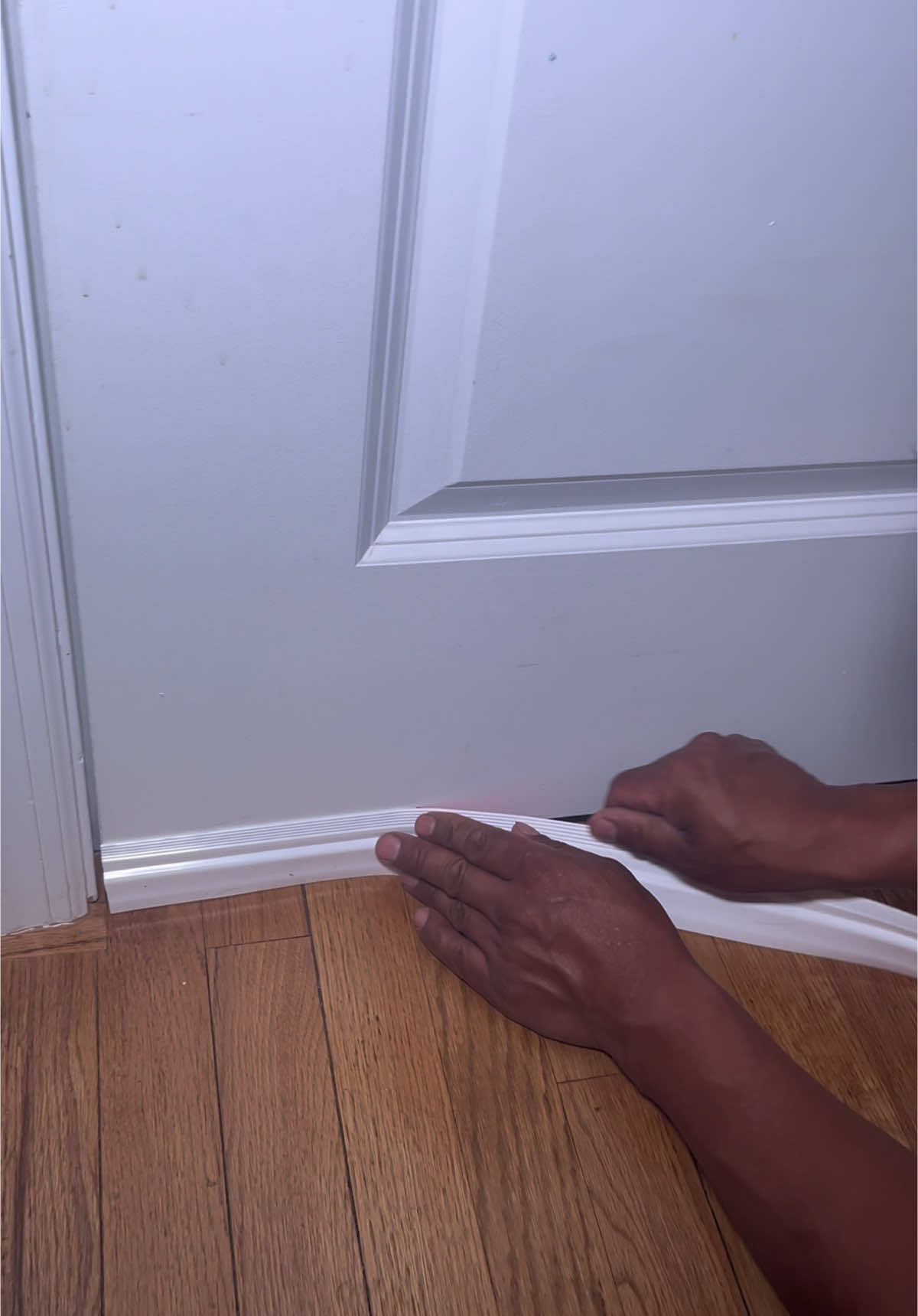 Under Door Draft Stopper Exter #underdoor #tape #underdoorstopper #noiseblocker #gapfilier #soundproot #seal #strip #tiktokshopmemorialday #tiktokmademebuyit #tiktokshopmothersday #dealsforyoudays #drafstopperexter #tiktokshopsummerturnup #tiktokshopfinds #