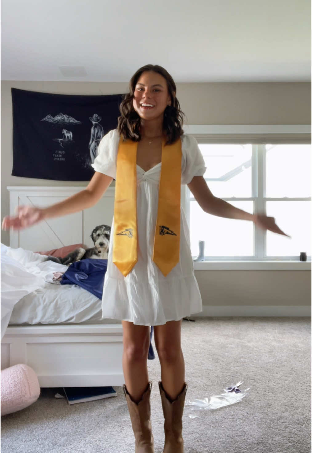 this is NOT real #gradpics #graduation 