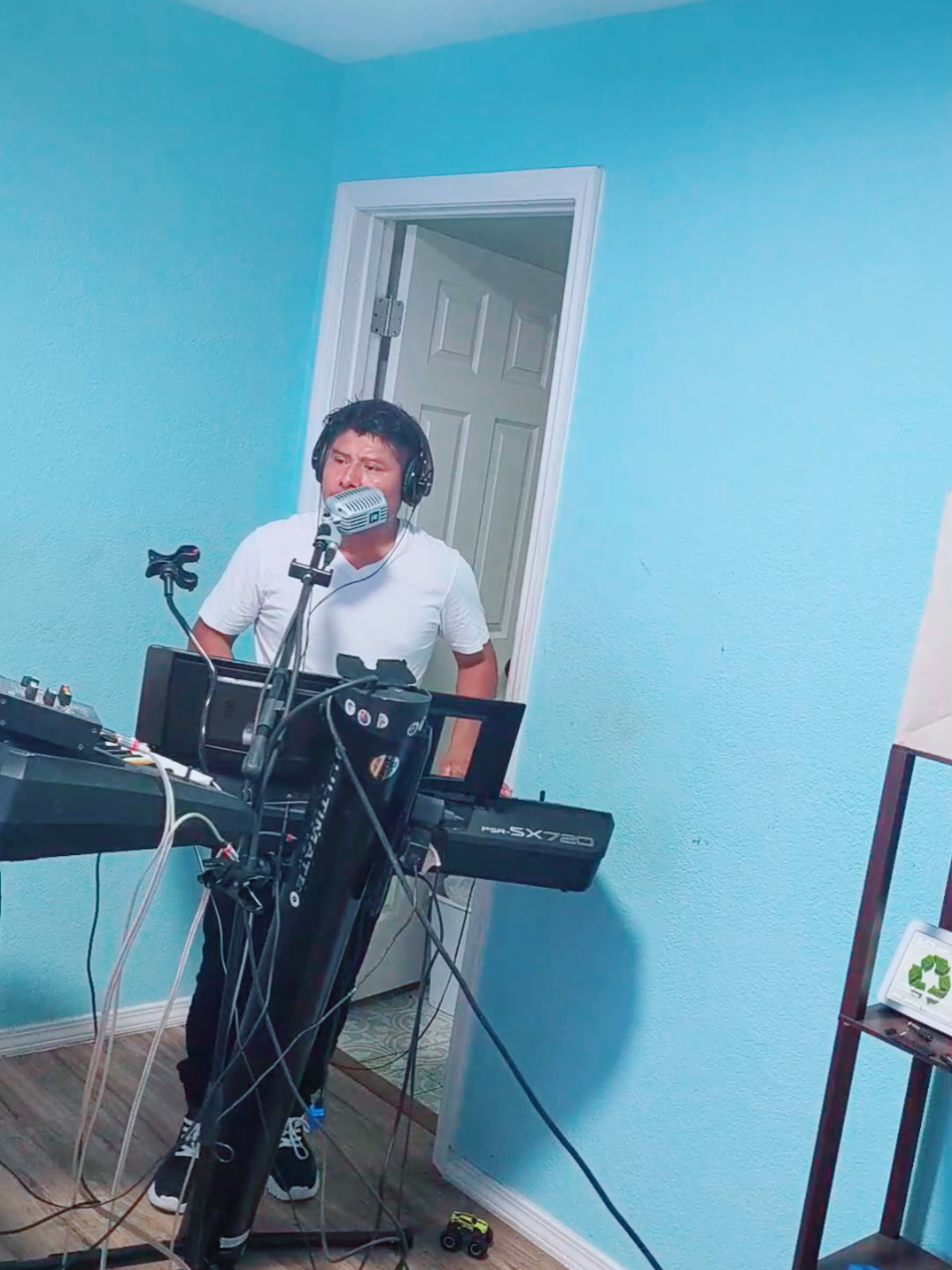 la cumbia del apache #musicadechiapas #uriysusteclados #arribachiapas  #tiktoklive #bailestiktok #fyp #viral 