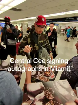 Central Cee signing autographs in Miami! #centralcee #rapper #rap #band4band #miamibeach #fyp 
