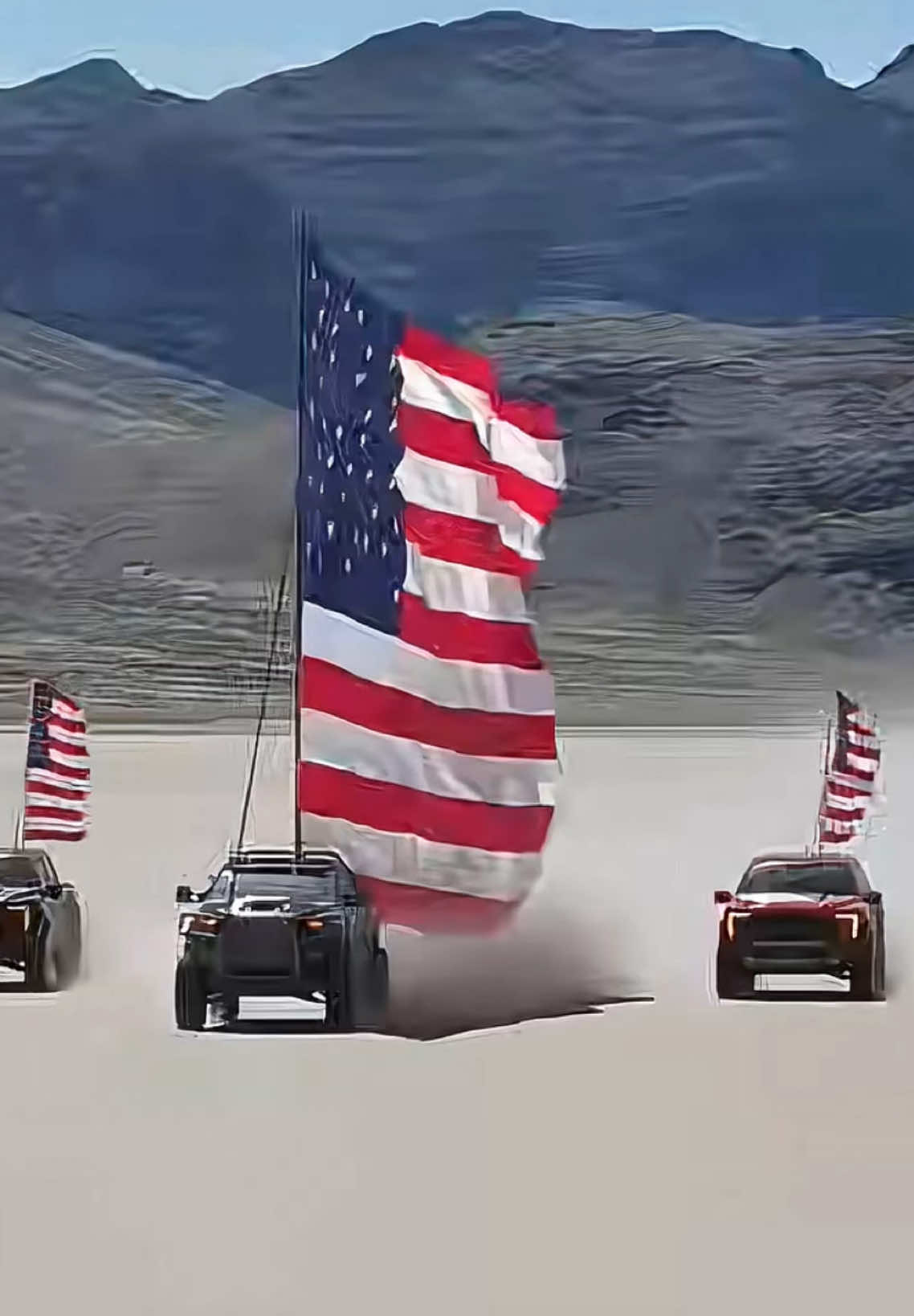 God bless our great America 🇺🇸🙏🏻#military #fighter #america #soldiers #airforce #helicopter #us #army 