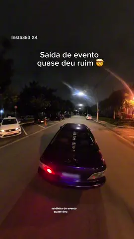 1 a 0 em  #carros #policia #insta360 