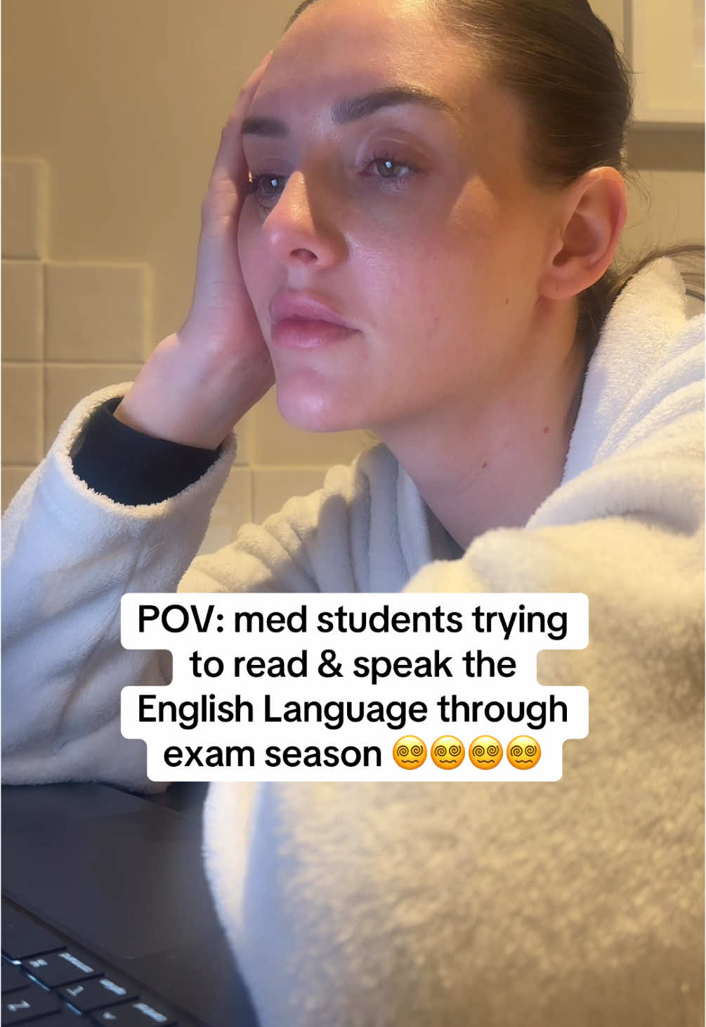 Guys I can’t English anymore lol #fyp #examseason #medicalstudentuk #studytok #studymotivation #graduatemedicine #gemuk #doctorsoftiktok #nursesoftiktok