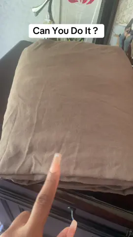 Can You ? #foldingclothes #fittedsheetchallenge 