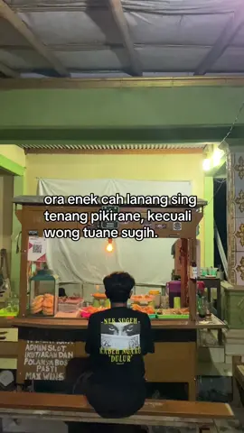 #padahariini #kaoskatakata #tigapointltd 