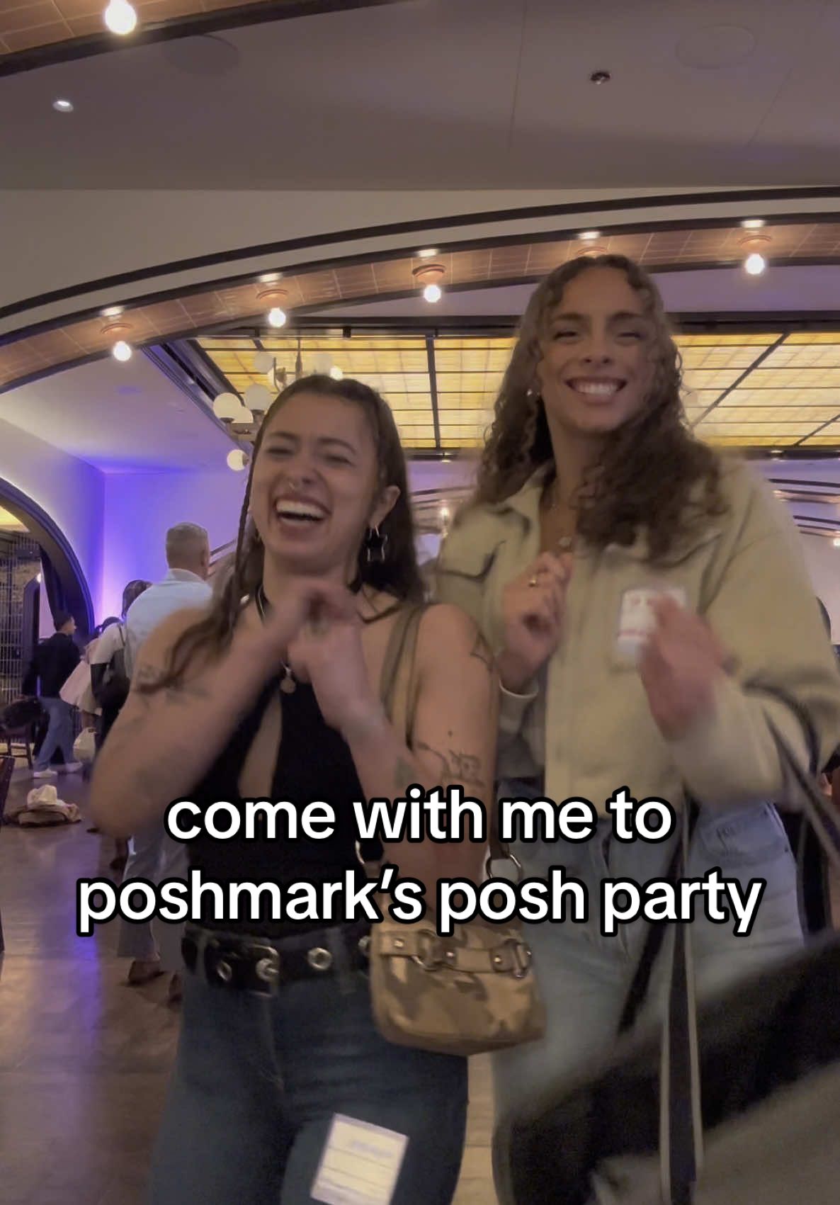 @Poshmark posh party w/ @Tay 🧚🏼‍♀️ #poshmark #poshmarkposhparty #chicagotok #secondhandfashion #chicagocreator #chicagoinfluencer 