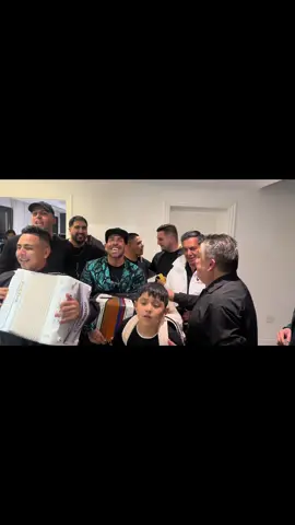 🇦🇷CARLOS TEVEZ Y TOBIO !NUEVOS MÚSICOS DEL COMBO LOCO DE MIKE RODRÍGUEZ🇲🇽 ⚽️