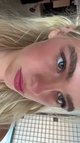👁️👄👁️