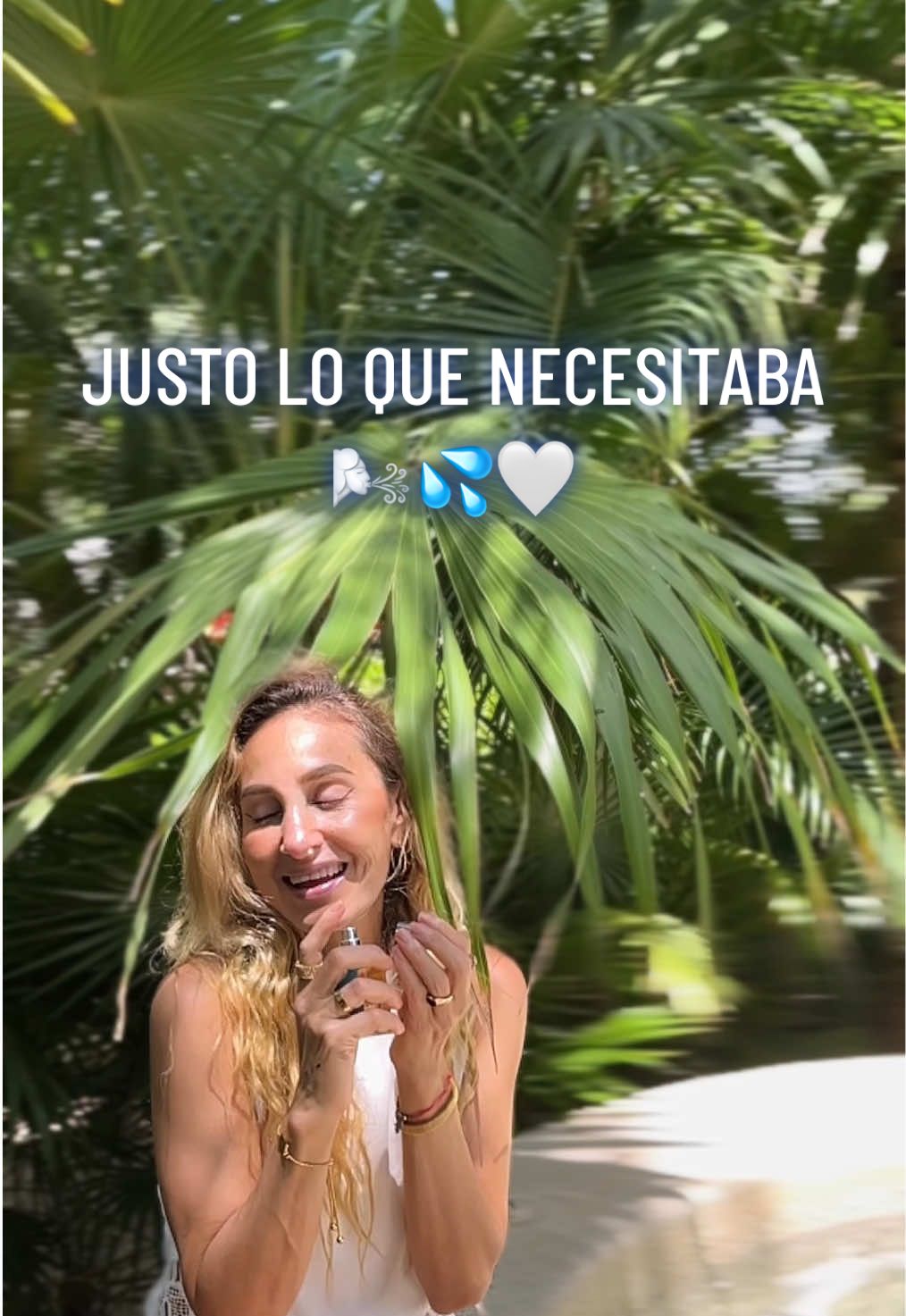 He notado que las personas que ven mis videos saldran de Vacaciones o Aman en Mar y la Playa como yo, por eso les comparto estos Perfumes que son un must para mi porque no tienen tóxicos ni tintes ni conservadores que dañan mi salud con el sol, el primero es BLUE BREEZE de @Dossier Perfume huele a limpieza cara 😳✨  #viaje #viajes #naturaleza #playa #travel #paratii #fyp #vacaciones #traveltiktok #rutina #Vlog #mar #dossierperfumes #dossier #bluebreeze #cleangirl #perfumes #unisex #Fragancia 