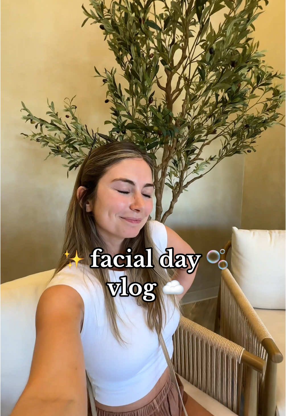 the cutest little facial bar opened up and I’m their new biggest fan!! if you’re looking for a place to get a facial in Tucson, this is the one!! 🫧 @FACE FOUNDRIÉ  #tucsonarizona #tucsonspa #tucsonfacial #tucsonaz #facefoundrie #facials #spaday #spavlog #relaxwithme #facialtreatment #spadayvlog #facefoundrietucson