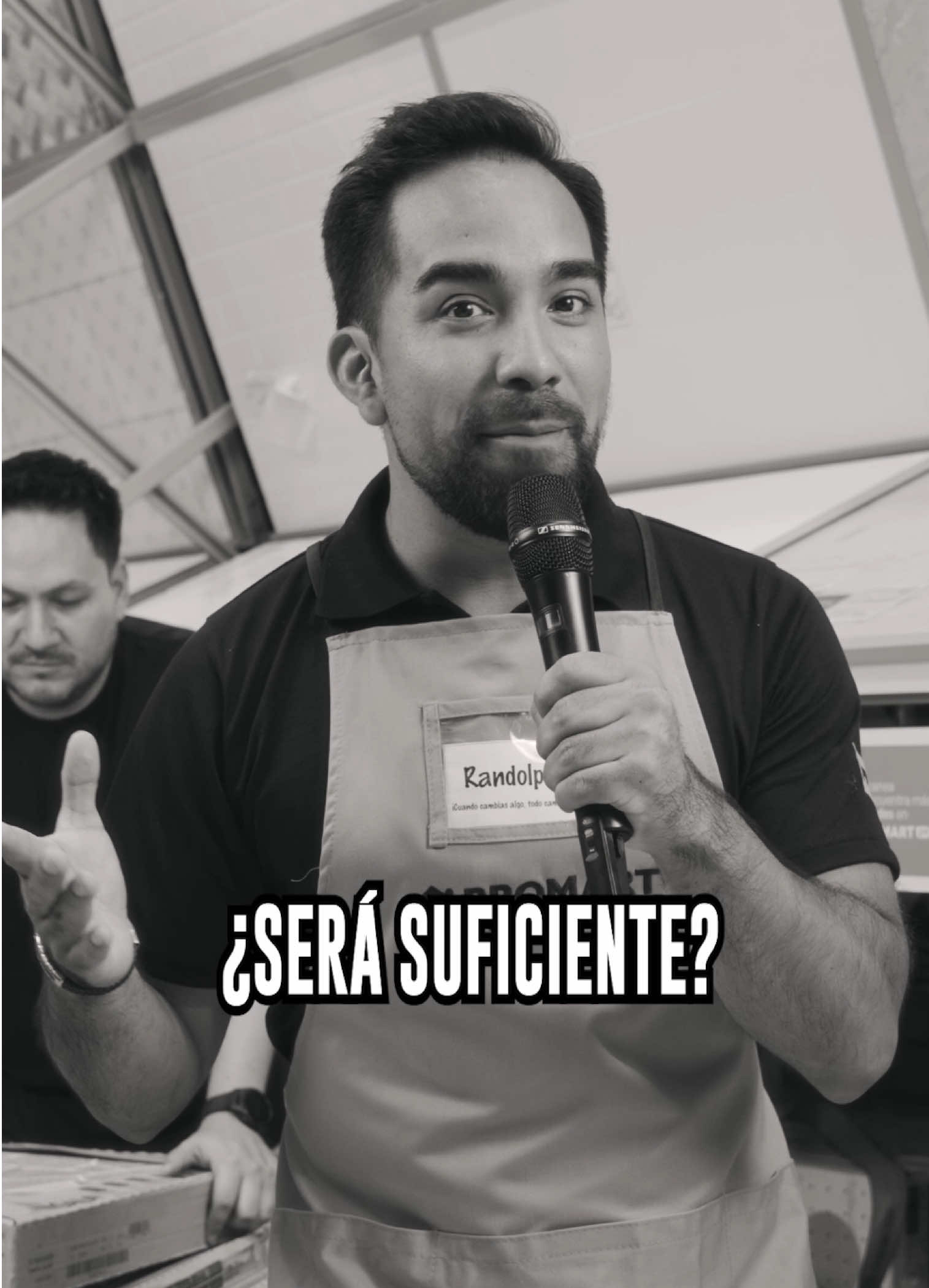 ¿Con ánimos de renovar tu piso y no sabes cuanto comprar? ⚒️✨ Aquí te contamos todo lo que debes considerar. 👀 Spoiler: es más sencillo que la tabla del 2 🤭