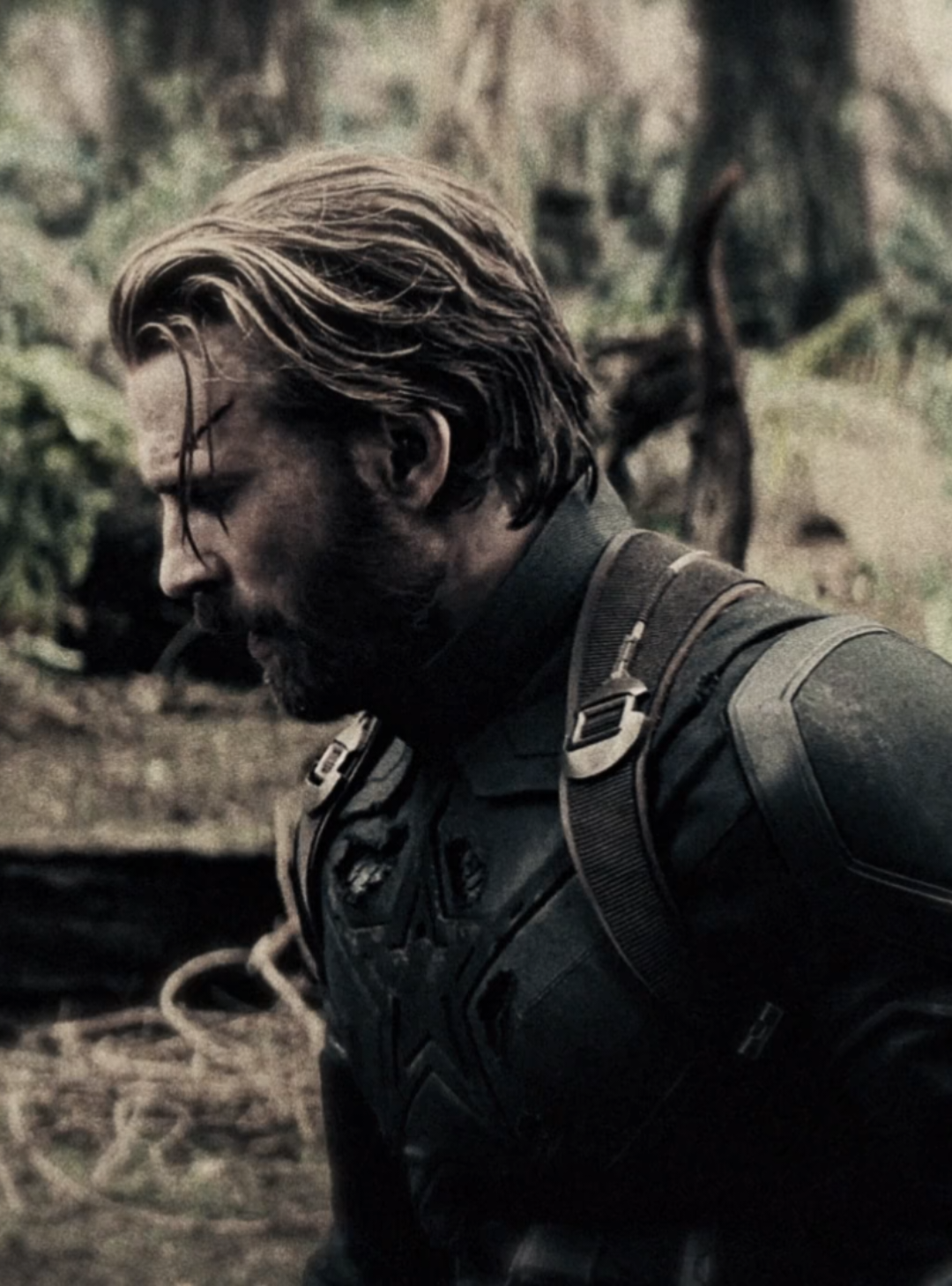 #STUCKY forgot to post this.......... my heart aches #buckybarnes #wintersoldier #whitewolf #steverogers #captainamerica #nomad #sebastianstan #chrisevans #marvel #mcu #edit scps by @sorceresscenes 
