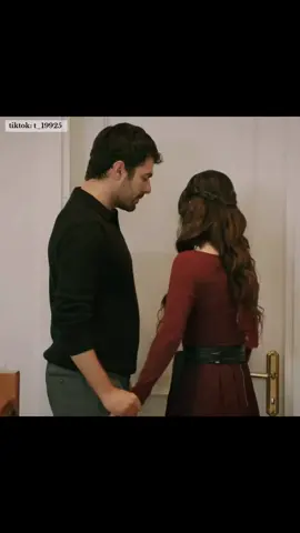 “Unutursam bu yüreğim kör kalır, üstüme titriyorsun. Öyle değerli hissettiriyorsun ki senin gibi sevdiğine kıymet veren başka birini bilmiyorum ben.. ” 🔐🥰❤.. #Gökcem #ZeyHal #GökberkYıldırım #CemreArda #zeynepfırat #halilfırat #RüzgarlıTepe #تل_الرياح #windsoflove 