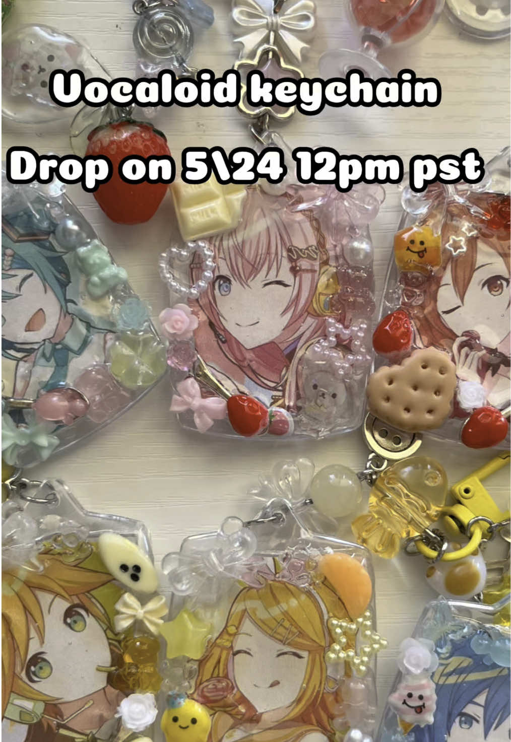 Man I haven’t made a keychain drop for almost two months now 🥀 my bad yall -vocaloid keychain drop at 5/24 12pm pst on my website  #hatsunemiku #meiko #luka #kaito #kagaminelen #kagaminerin #keychain #jewelry #SmallBusiness 