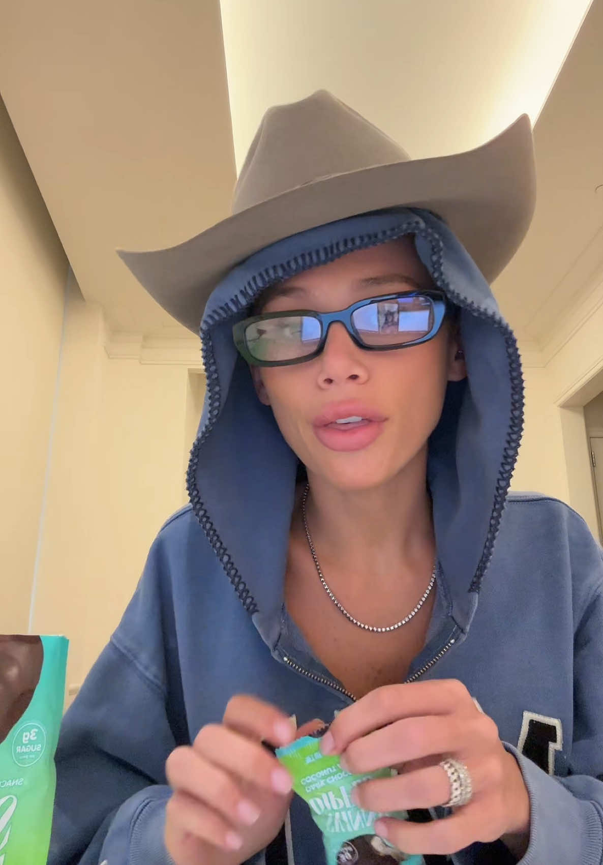 @SkinnyDipped always saves me #skinnydippedambassador #hotsnacksummer 